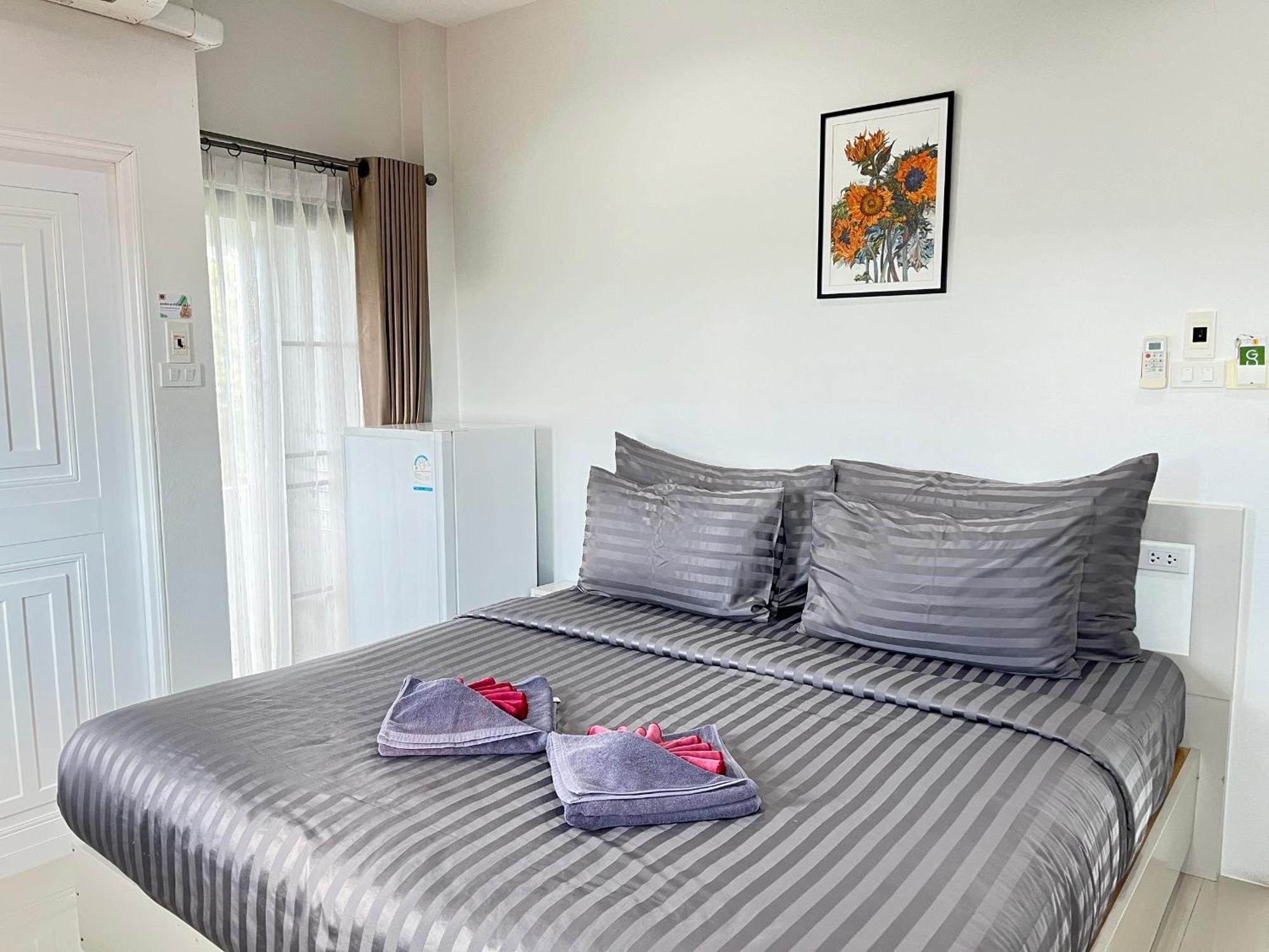 The Gun Hotel Surin Dış mekan fotoğraf